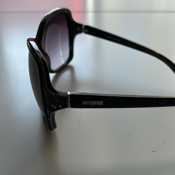 Just Cavalli sunglasses - Picture 2 of 4